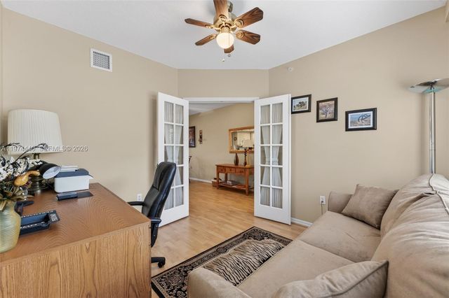 4401 Crystal Lake Dr 101, Deerfield Beach, FL 33064