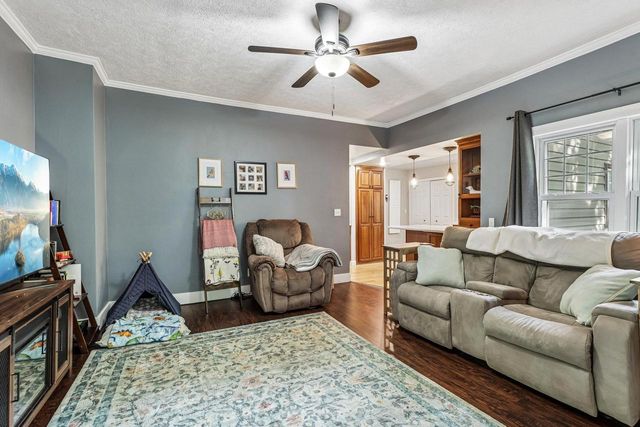 1 W Madison Avenue, Milton, WI 53563