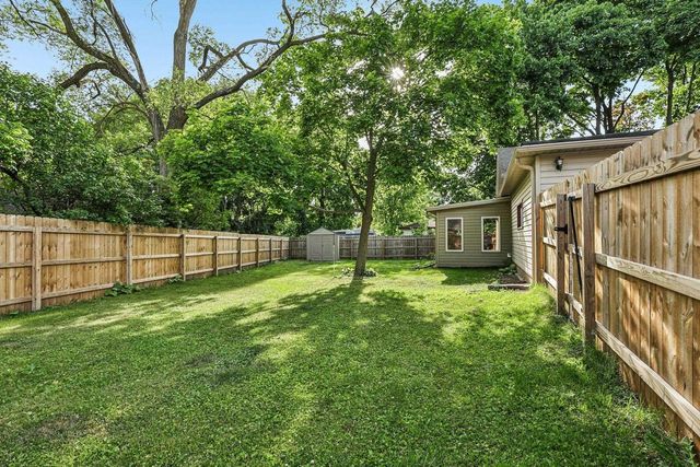 1 W Madison Avenue, Milton, WI 53563