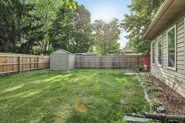 1 W Madison Avenue, Milton, WI 53563