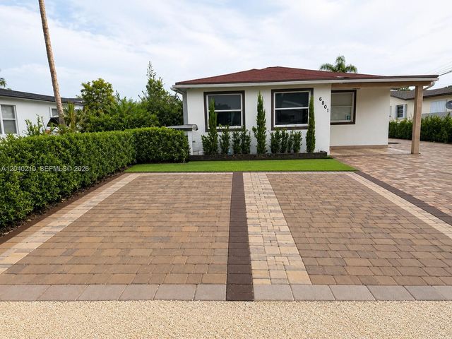 6801 SW 22nd Street 02, Miami, FL 33155