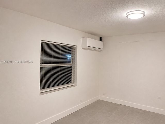 6801 SW 22nd Street 02, Miami, FL 33155