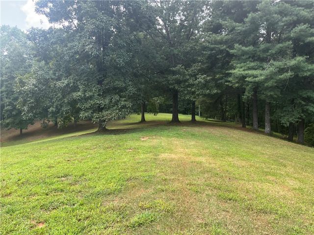 174 New Madison Road, Westminster, SC 29693