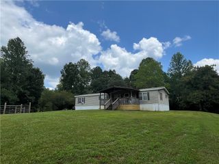 174 New Madison Road, Westminster, SC 29693