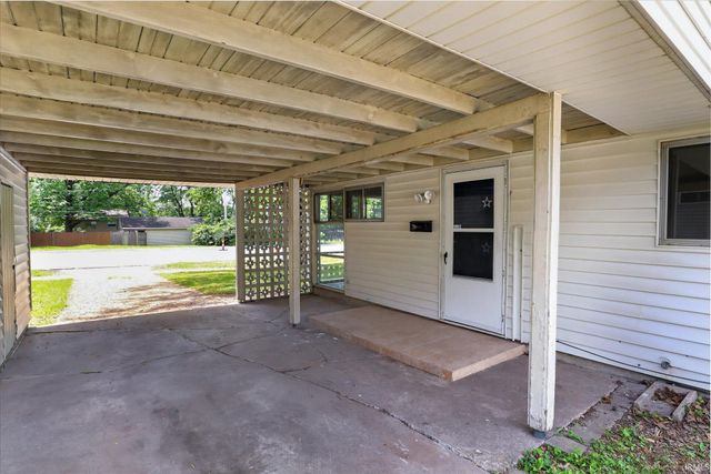 1403 E Ireland Road, South Bend, IN 46614