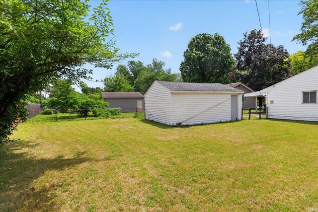 1403 E Ireland Road, South Bend, IN 46614