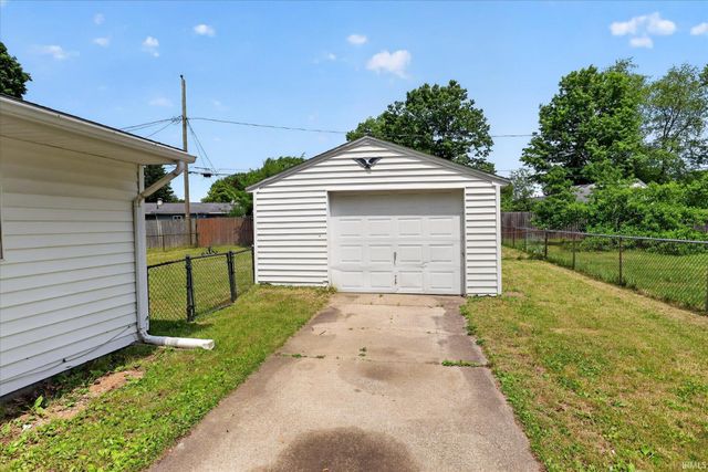 1403 E Ireland Road, South Bend, IN 46614