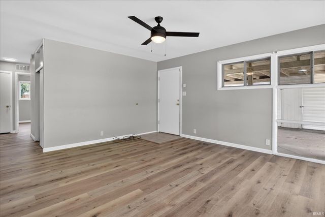 1403 E Ireland Road, South Bend, IN 46614