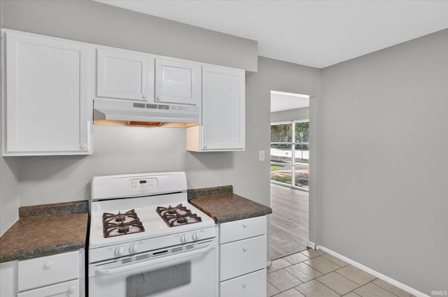 1403 E Ireland Road, South Bend, IN 46614