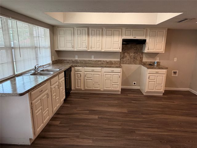 1914 Chisholm Trail, Grand Prairie, TX 75052