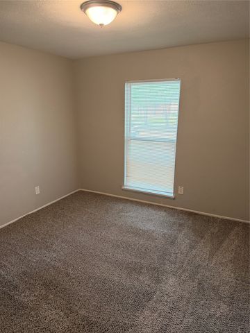 1914 Chisholm Trail, Grand Prairie, TX 75052