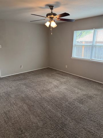 1914 Chisholm Trail, Grand Prairie, TX 75052