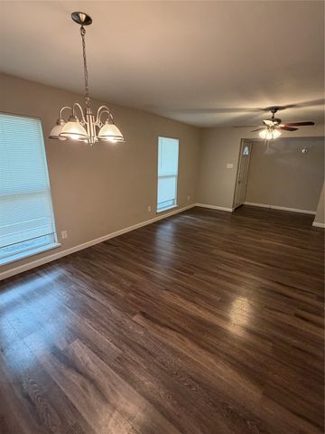 1914 Chisholm Trail, Grand Prairie, TX 75052