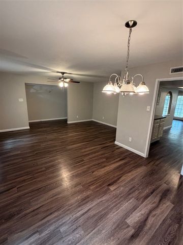 1914 Chisholm Trail, Grand Prairie, TX 75052