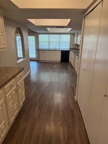 1914 Chisholm Trail, Grand Prairie, TX 75052