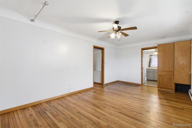 25253 Eureka Drive, Warren, MI 48091