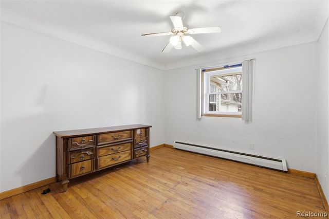 25253 Eureka Drive, Warren, MI 48091