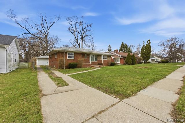 25253 Eureka Drive, Warren, MI 48091