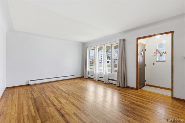 25253 Eureka Drive, Warren, MI 48091