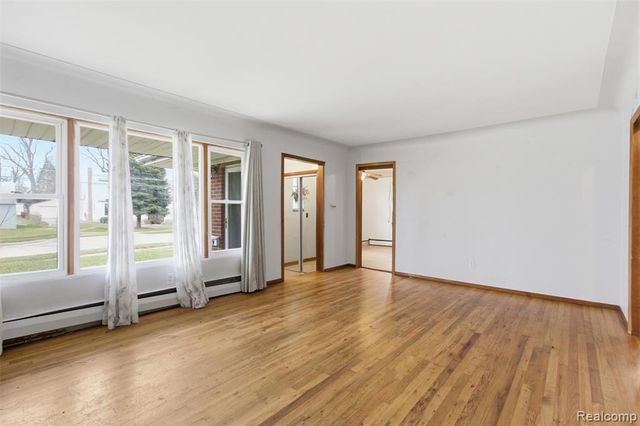 25253 Eureka Drive, Warren, MI 48091