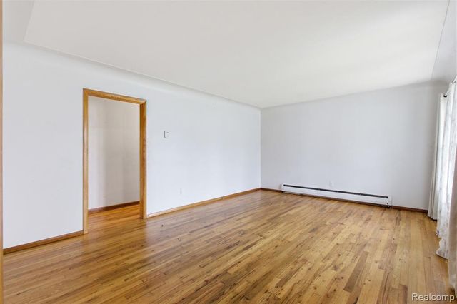 25253 Eureka Drive, Warren, MI 48091