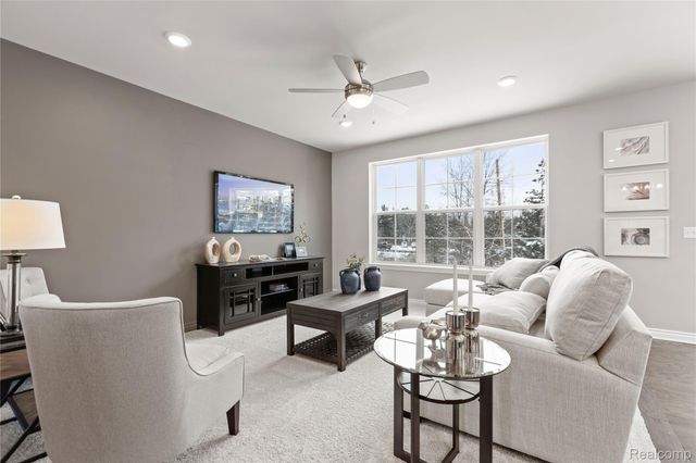 9919 Crossview Trail 124, Hartland Township, MI 48843