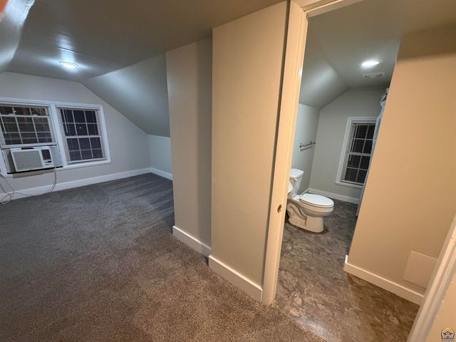 1812 SW Webster AVE, Topeka, KS 66604