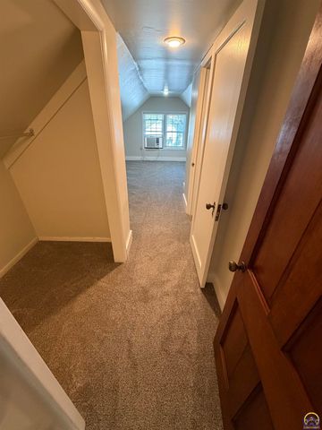 1812 SW Webster AVE, Topeka, KS 66604