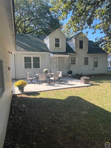 1812 SW Webster AVE, Topeka, KS 66604