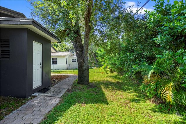 827 SW 29th Street 1, Fort Lauderdale, FL 33315