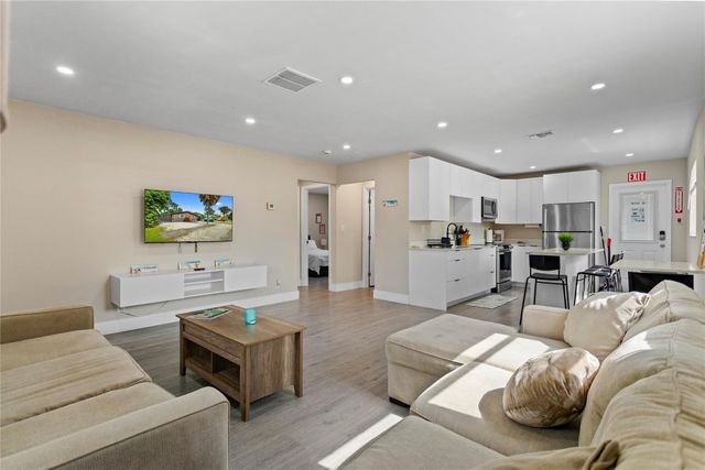 827 SW 29th Street 1, Fort Lauderdale, FL 33315