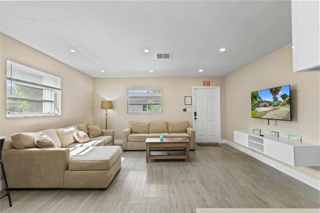 827 SW 29th Street 1, Fort Lauderdale, FL 33315