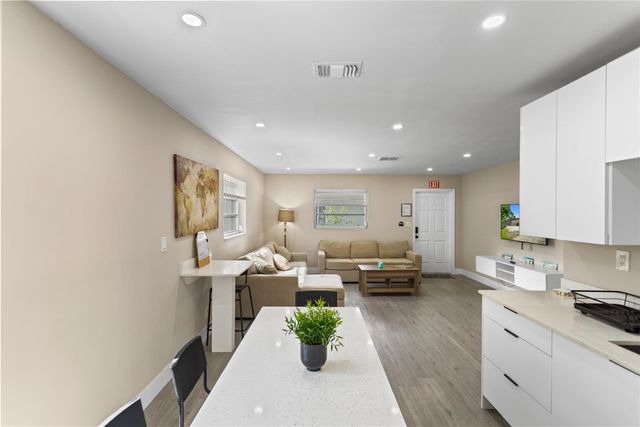 827 SW 29th Street 1, Fort Lauderdale, FL 33315