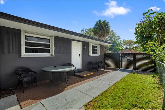 827 SW 29th Street 1, Fort Lauderdale, FL 33315