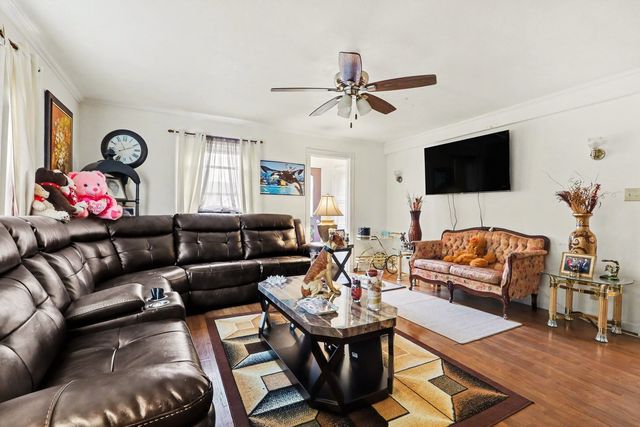 316 SIEGMUND Street, Joliet, IL 60433