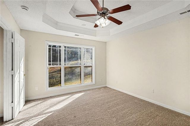 234 Lake Chase N Drive, Griffin, GA 30224