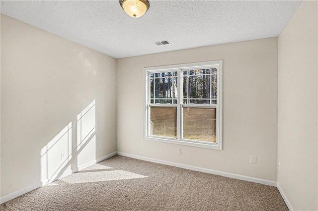 234 Lake Chase N Drive, Griffin, GA 30224