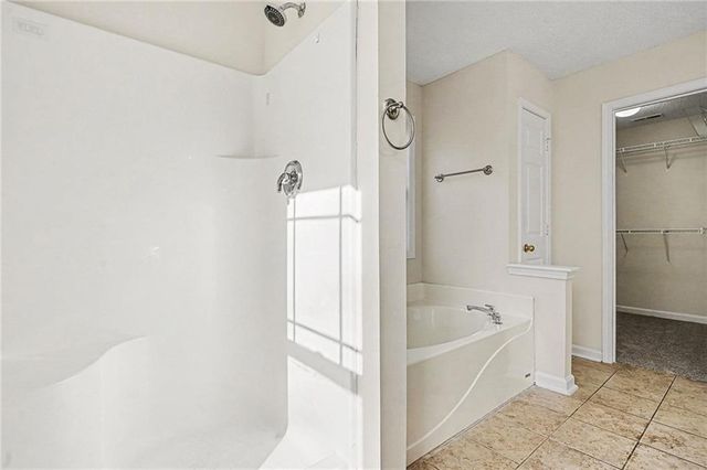 234 Lake Chase N Drive, Griffin, GA 30224