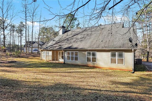 234 Lake Chase N Drive, Griffin, GA 30224