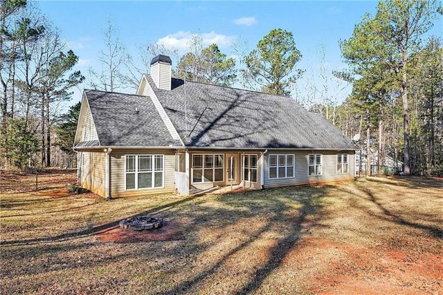 234 Lake Chase N Drive, Griffin, GA 30224