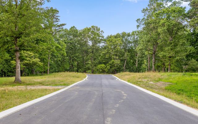 1805 Sawyer Farms Lane, Signal Mountain, TN 37377