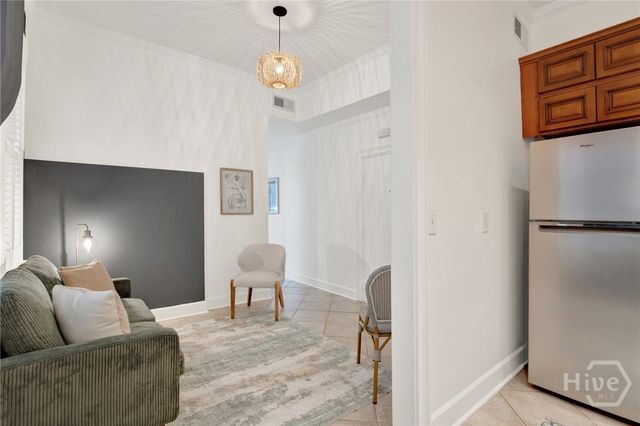 125 E Broad Street 2D, Savannah, GA 31401