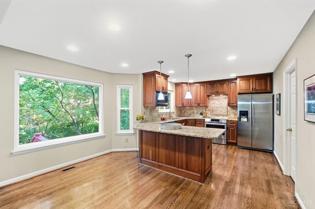 9110 Willow Creek Drive, Loveland, OH 45140