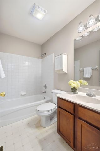 9110 Willow Creek Drive, Loveland, OH 45140
