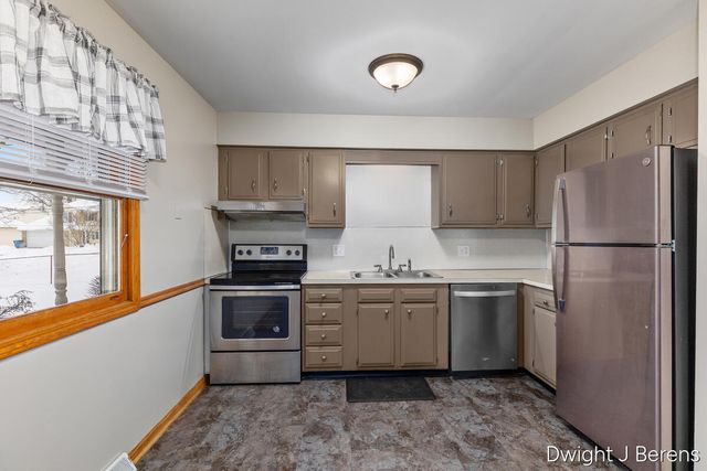 4321-4323 Dawes Court, Grand Rapids, MI 49508