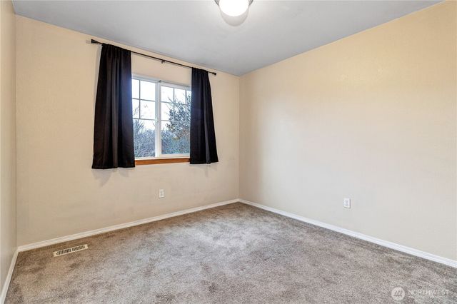 7027 Bailey Street SE, Lacey, WA 98513