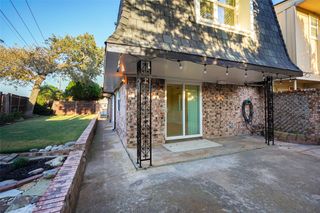 2825 Summit View Drive, Bedford, TX 76021