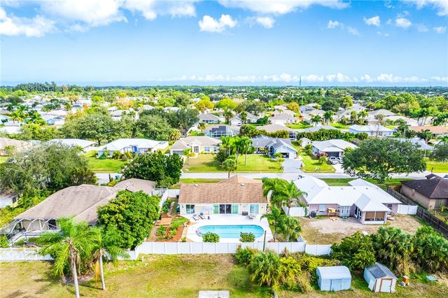 455 Biscayne Lane, Sebastian, FL 32958