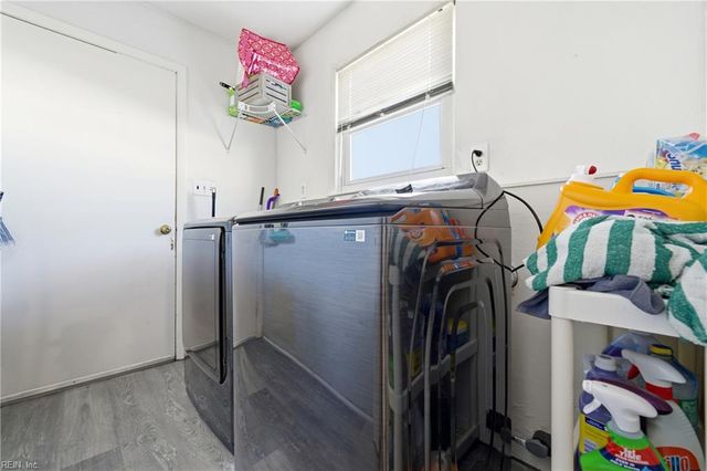 8 Roundtree CIR, Hampton, VA 23661