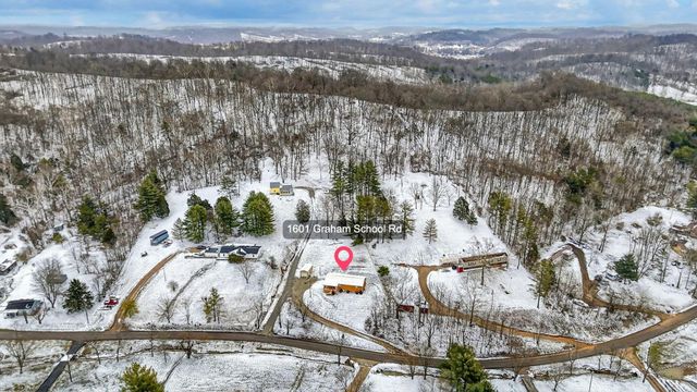 1601 Graham School Road, Gallipolis, OH 45631